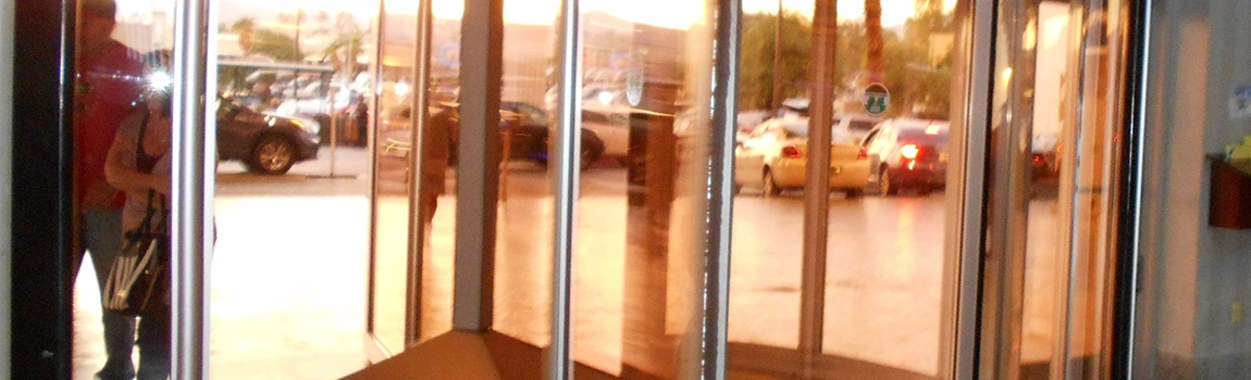 Storefront Glass Repair Cost in Golden Glades, FL