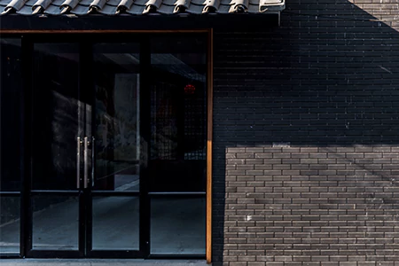 Storefront Glass Installers in Golden Glades, FL